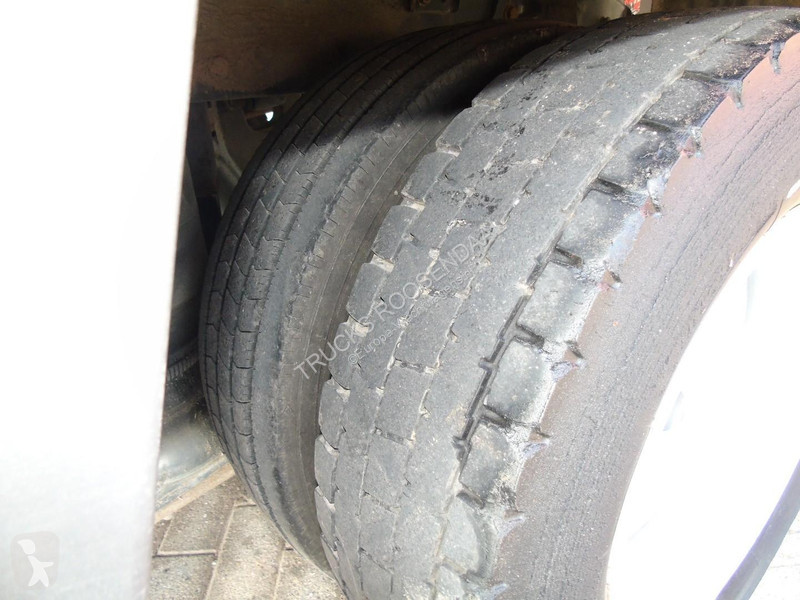 شاحنة Renault 12,220 + euro 5 + LIFT