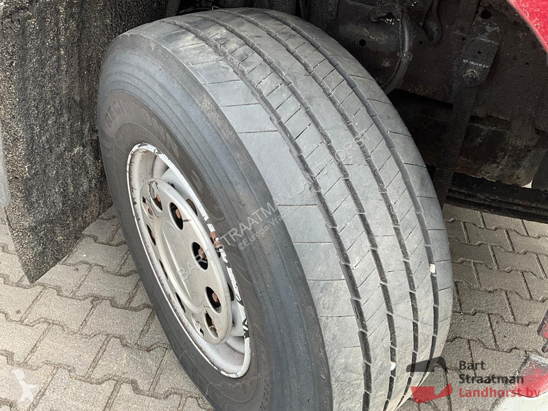 Lastbil Ginaf X6 4142 CF 8x2 met 22 m3...