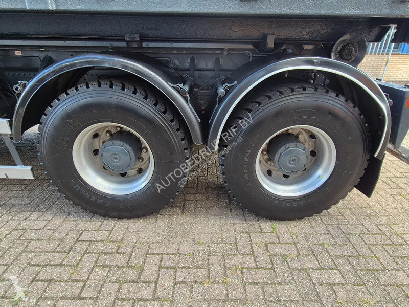 شاحنة Mercedes 3241 8X4 Containersysteem/ 20T...