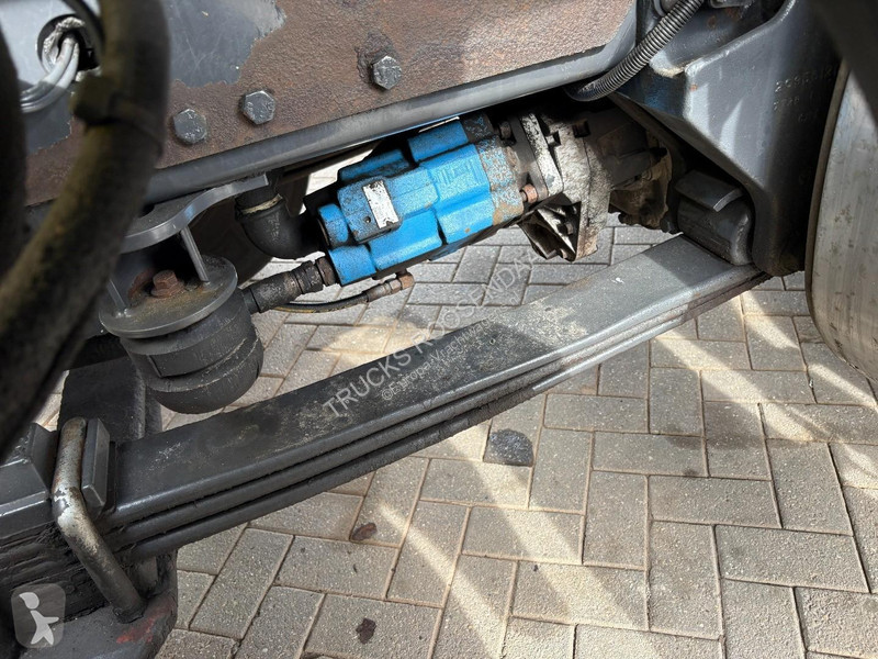 شاحنة Volvo 480 + EFFER 850 6x HYDROLIC + 8X2...