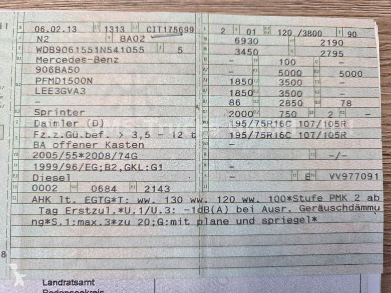 Véhicule utilitaire Mercedes 516 / 4,3m Plane /...