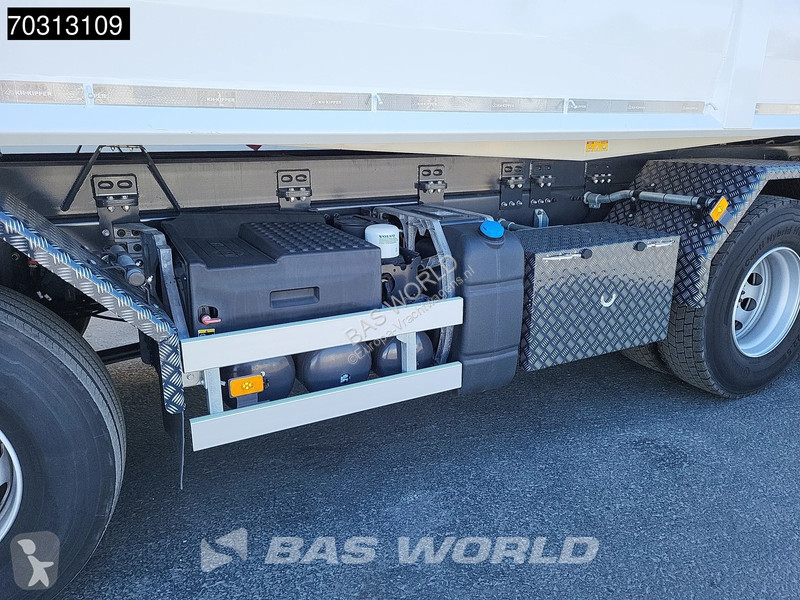 شاحنة Volvo 420  8X4 NEW RHD! Fassi F145Z.0.22...