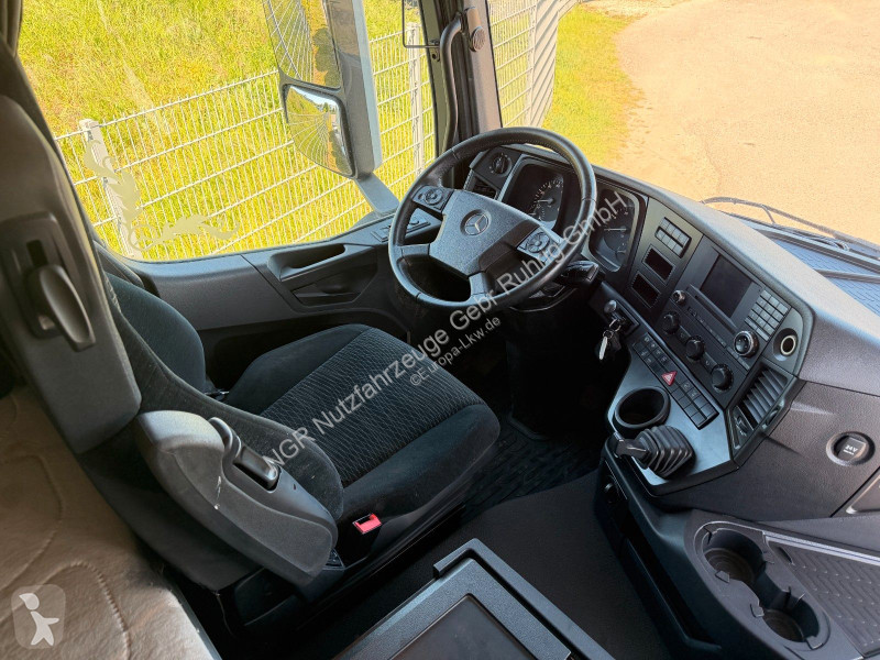 Camion Mercedes 4251 8x4 Palfinger T26A...