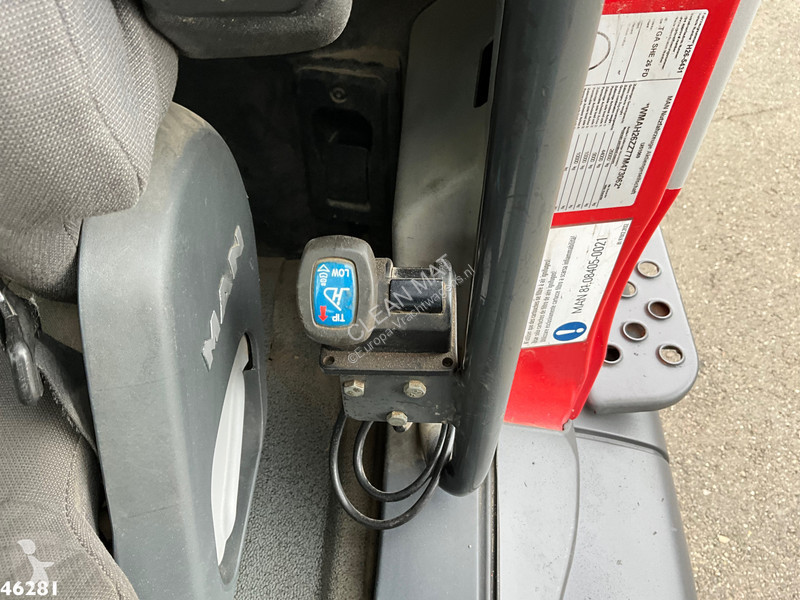 شاحنة MAN 33.440 6x4 Manual Full steel Kipper...