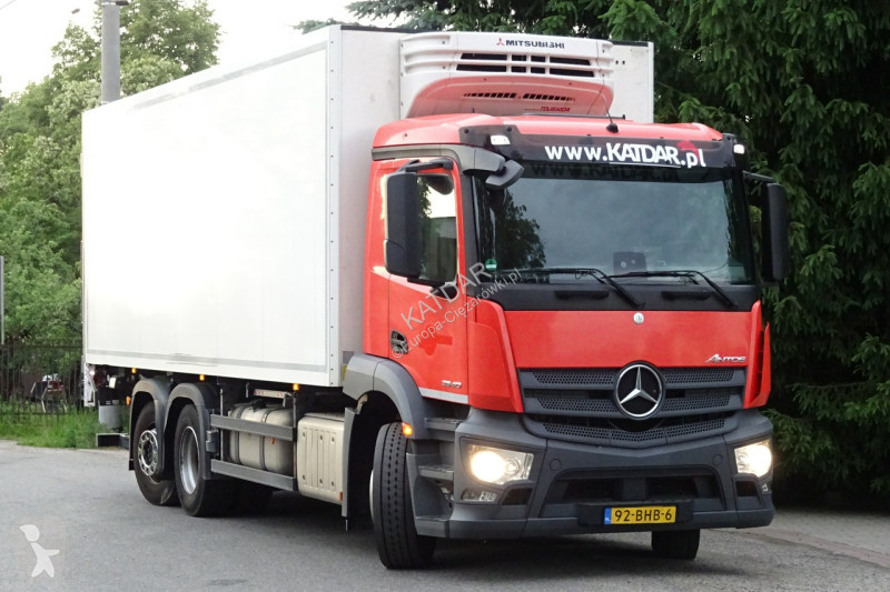 شاحنة Mercedes 2840 syp euro 6 kontener...