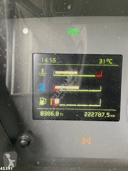 شاحنة Volvo 540 8x4 HMF 85 Tonmeter laadkraan +...