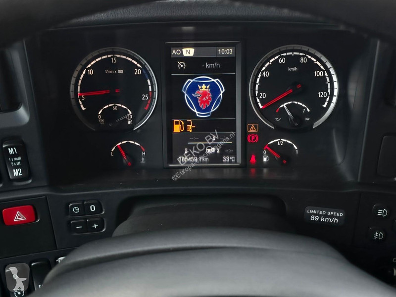 Vrachtwagen Scania R490 EFFER...