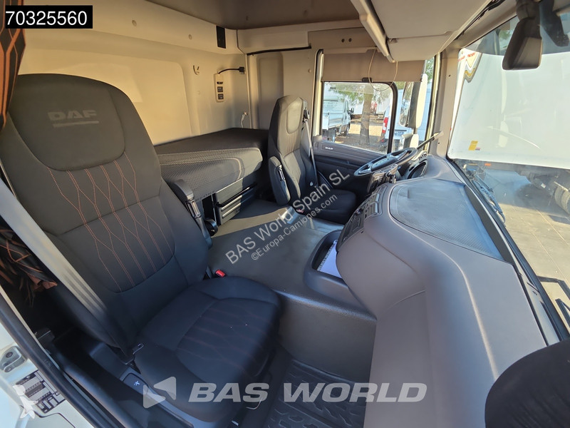 شاحنة DAF 450  4X2 Caja 8,20m Plataforma...