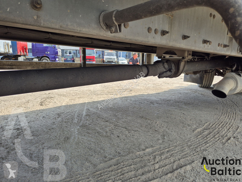 Lastbil Volvo FM7 290