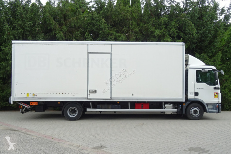 شاحنة MAN TGL 12.220 Euro 6 kontener 18p 423...