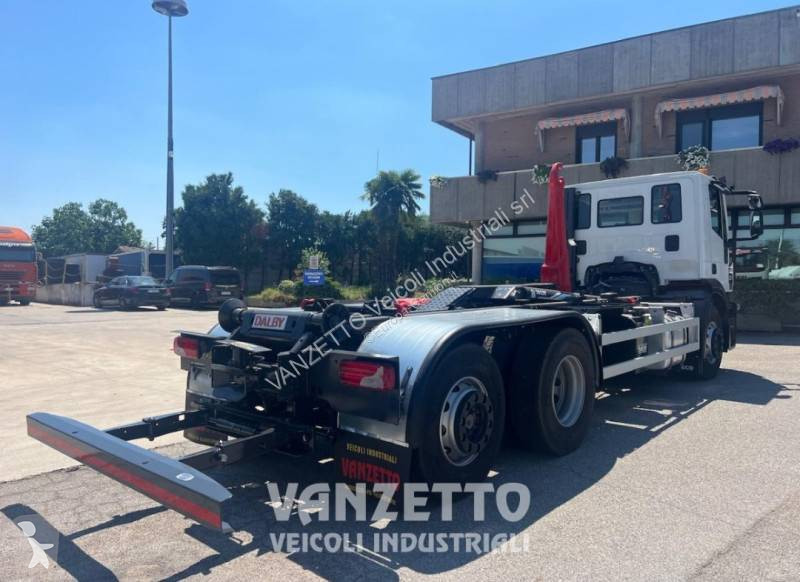 شاحنة Iveco