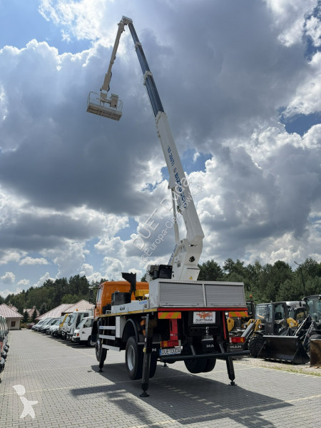 Camion MAN LE 14.220B 4x4 Zwyżka Bizzocchi KF...