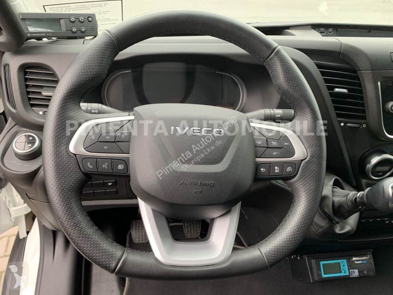 Furgoneta Iveco 70C18P TK-KOFFER LUFT LBW AHK...
