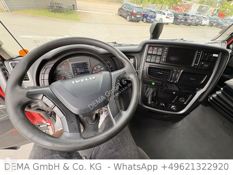 شاحنة Iveco...