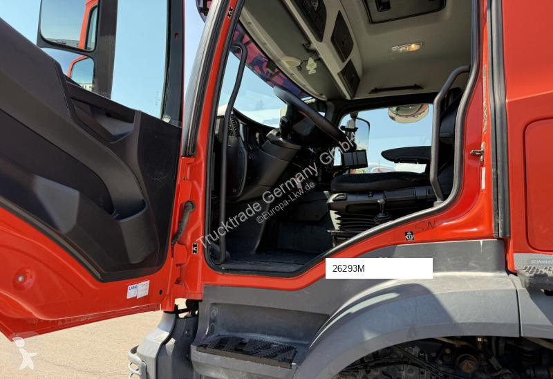 شاحنة Mercedes 3243