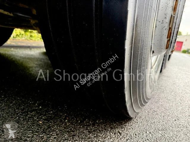 Camion Mercedes 3241 8x4/Abrollkipper+Fassi...