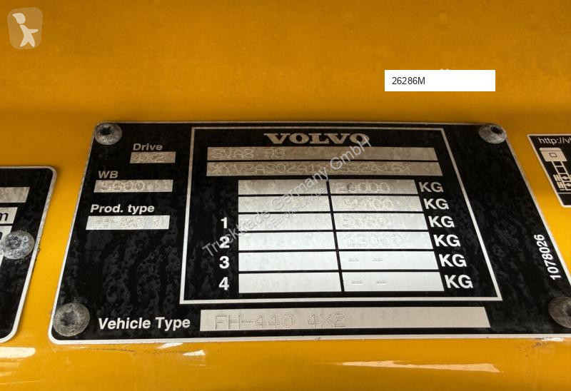 شاحنة Volvo 638 FH-440