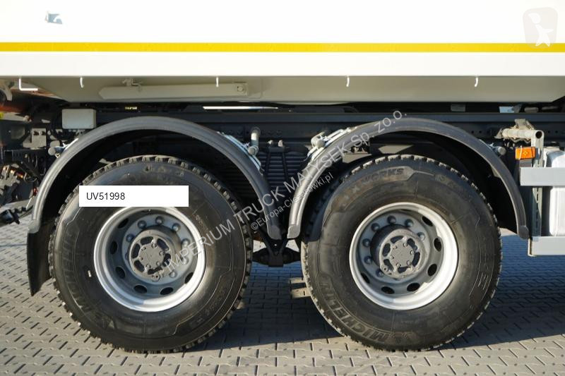Camion Volvo FMX 420
