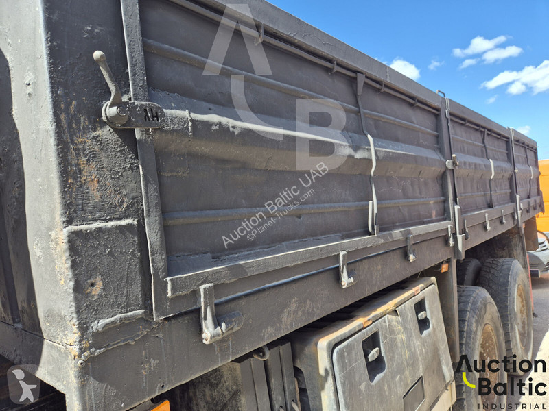 Camion Iveco AD260T35