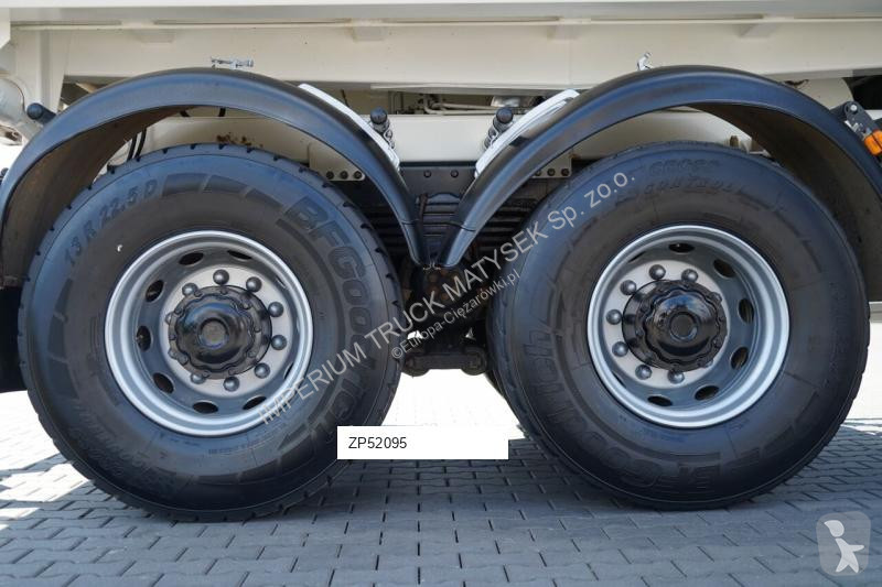 Vrachtwagen MAN TGS 33.400