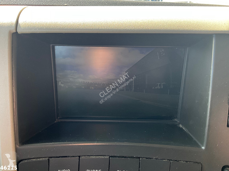 Camión Volvo 8x4 Hiab 28 Tonmeter laadkraan met...