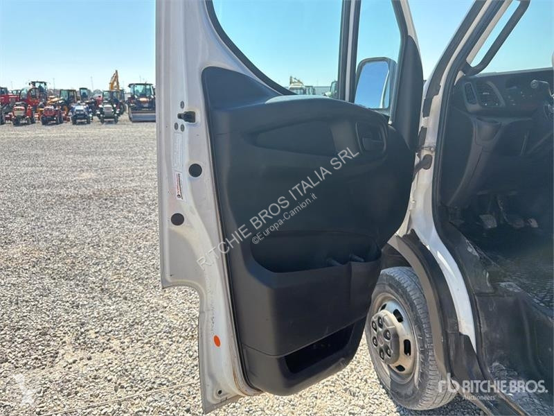 Furgoneta Iveco