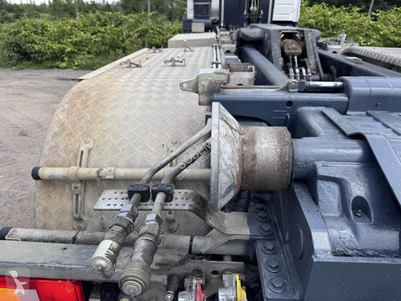 Volvo 420 truck