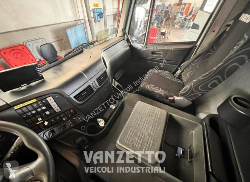Kamion Iveco AD 320 S 36