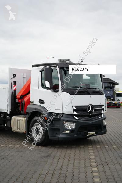 Teherautó Mercedes PK 18002,