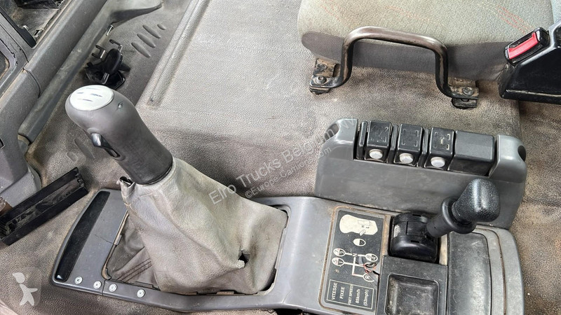 Camión Renault KERAX  (BOITE MANUELLE / MANUAL...