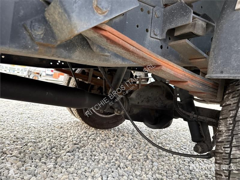 Camión Iveco 35C12 Dump Truck (Inoperable)