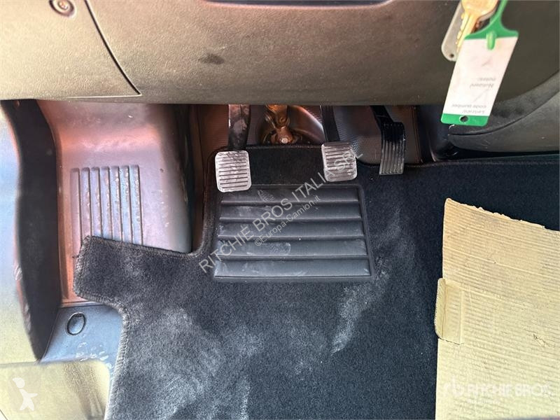 Camion Peugeot 335 L2H2 2.0 BLUEHDI 130CV Van...