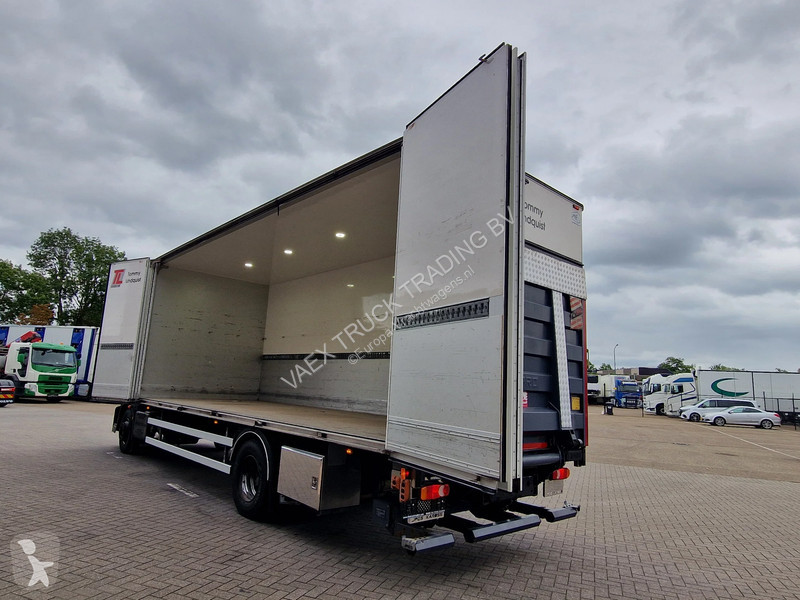 Teherautó Iveco 160.280 4x2 - Box with...