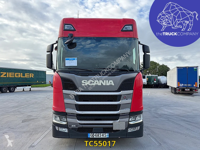 Camião Scania 450