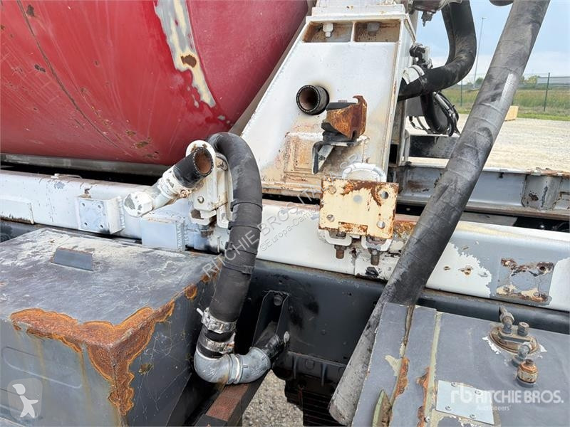 Camion Astra 1 4x2 Mixer Truck