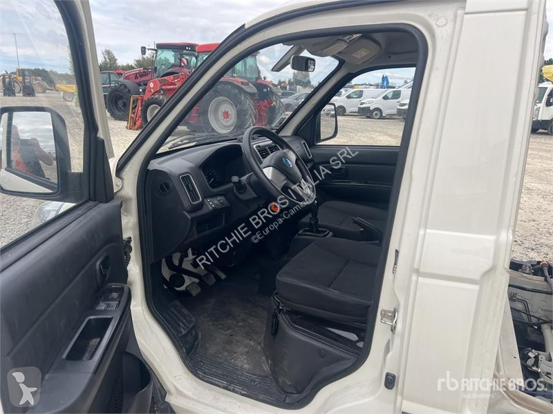 Camion Piaggio NP6 Flatbed Dump Truck