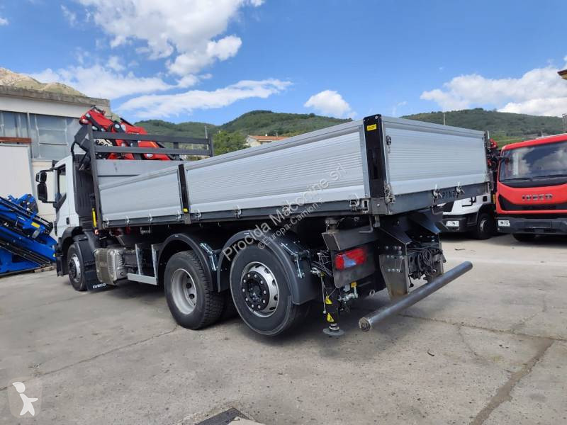 Iveco AD 260 S 31 X/P truck