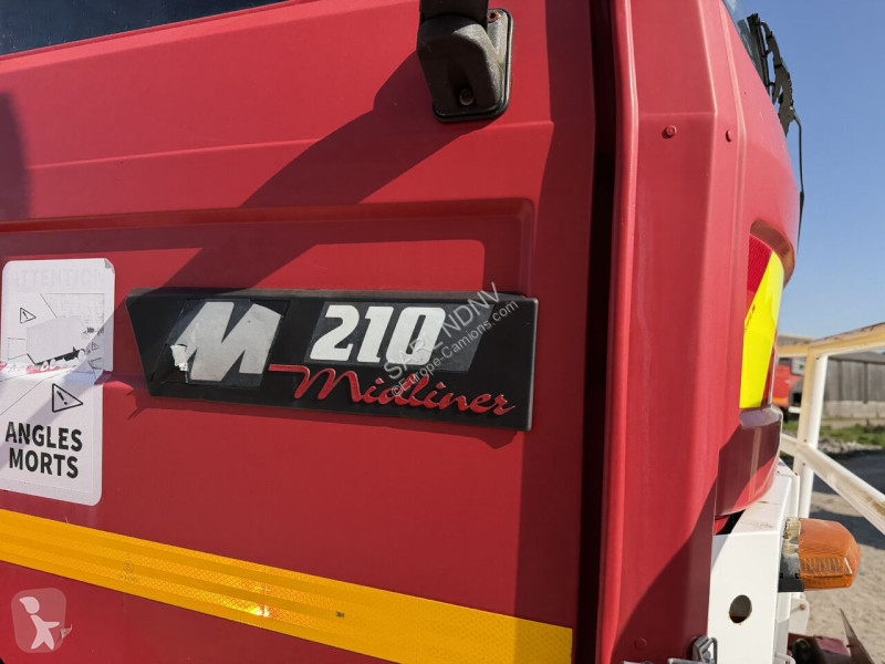 Camion Renault M 210