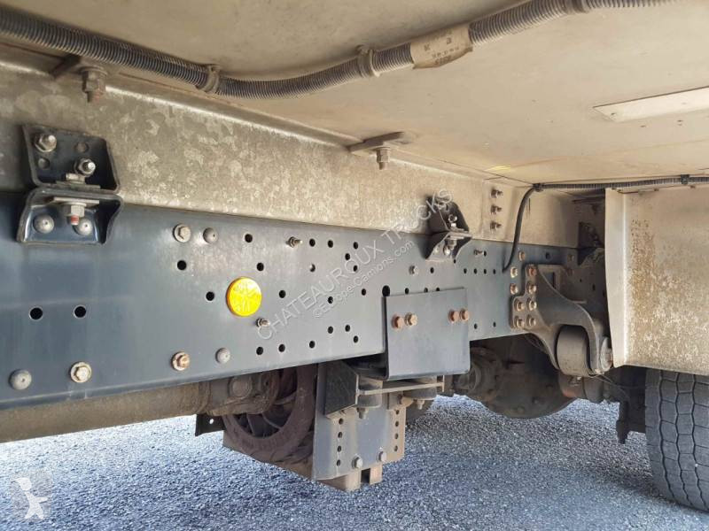 Iveco 120 E 28 tector truck