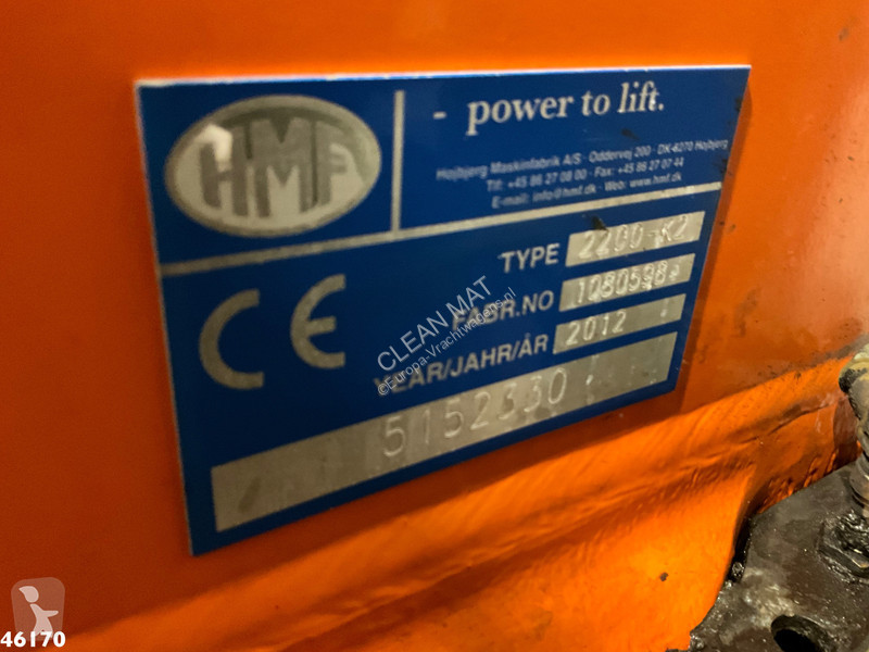 Lastbil Volvo 420 8x4 HMF 22 Tonmeter laadkraan