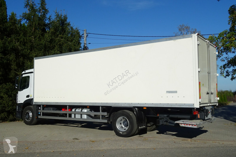 Mercedes 1827 Euro 6 kontener 21 pal 387tys.km...