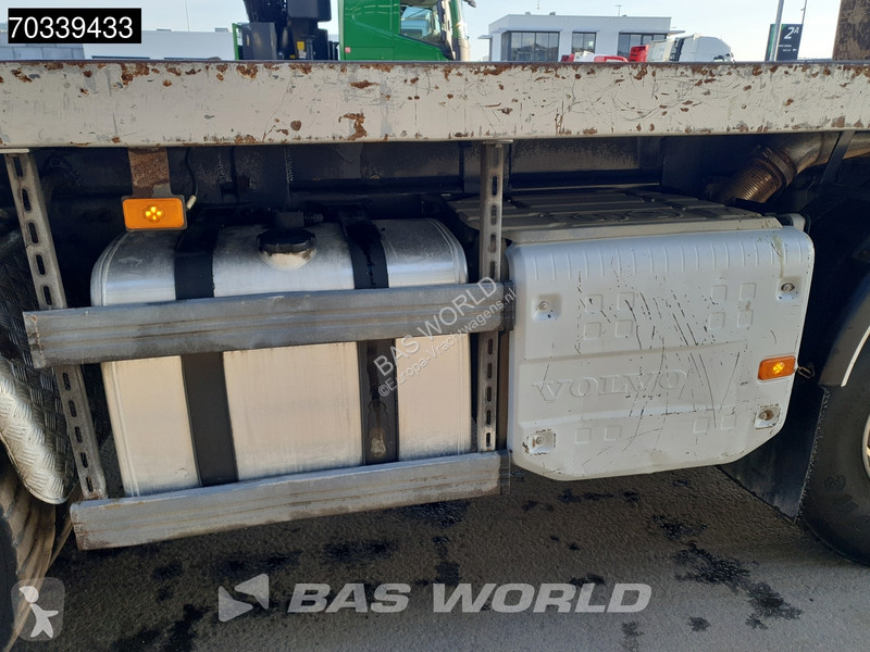 Kamion Volvo 460 8X4 HIAB 322EP-5 HIDUO Crane...