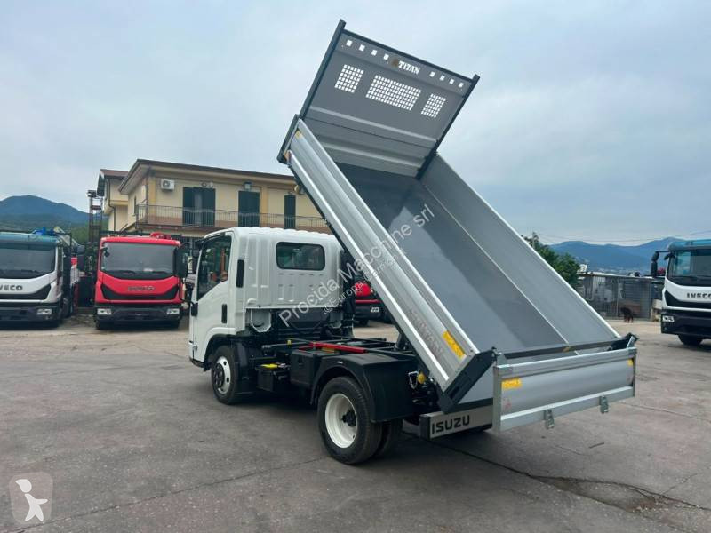 Kamion Isuzu
