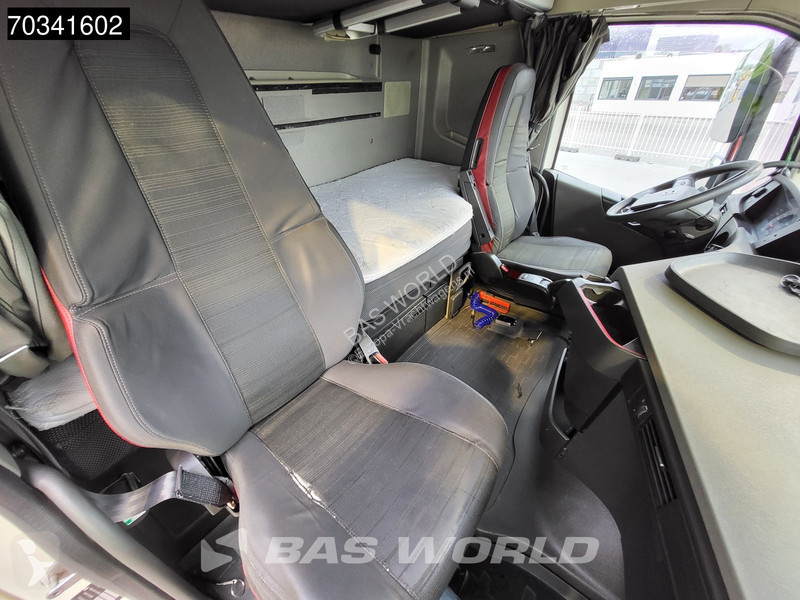 Volvo FH 460 4X2 -Truck APK 1500kg Tailgate...