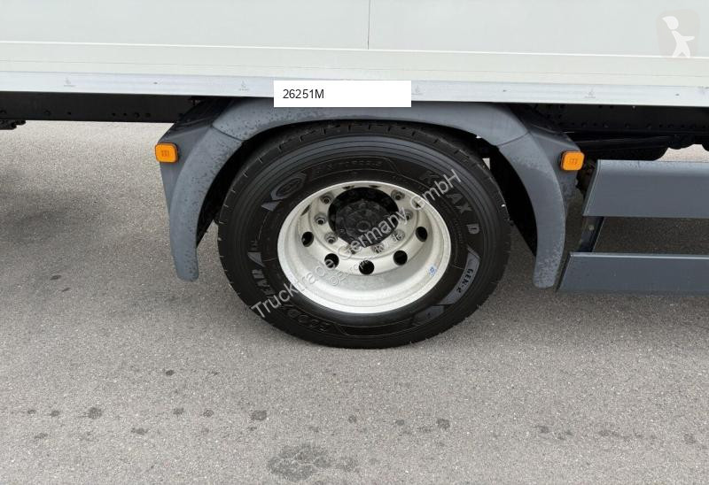 MAN TGS 18.400 4x2 Koffer AHK truck