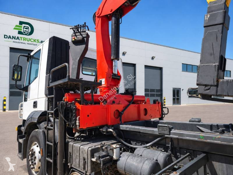 Iveco 260 E 35 truck