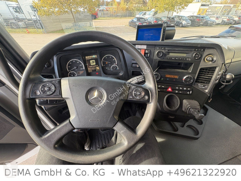 شاحنة Mercedes...