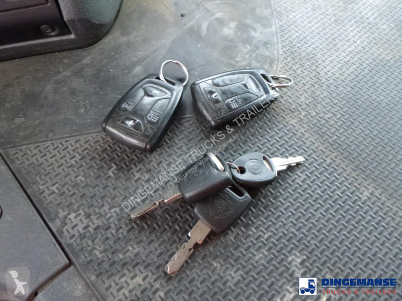 Kamion Scania 320 6x2 fuel tank 18.5 m3 / 5 comp