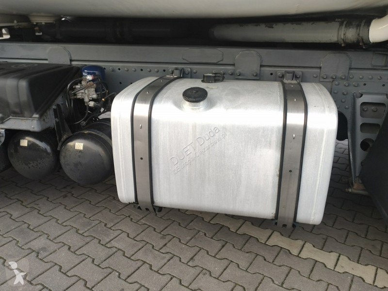 Lastbil MAN TGA 26.310 Autocysterna z Dystrybucją