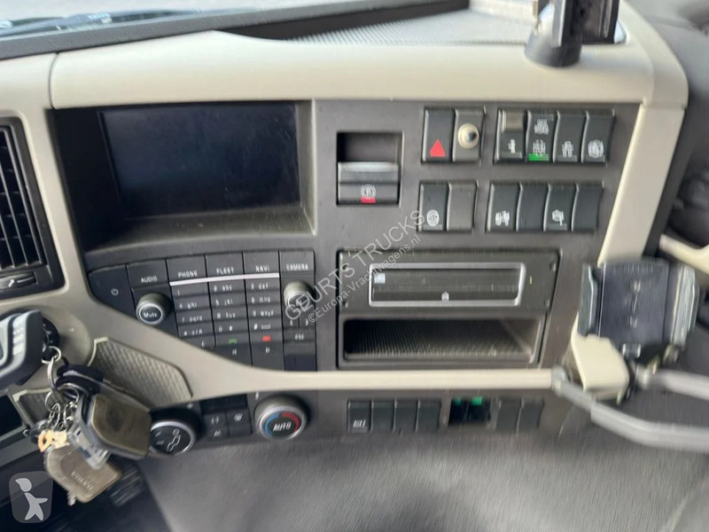 Camión Volvo 8X4 + STETTER 9 M3 MIXER/MISCHER +...